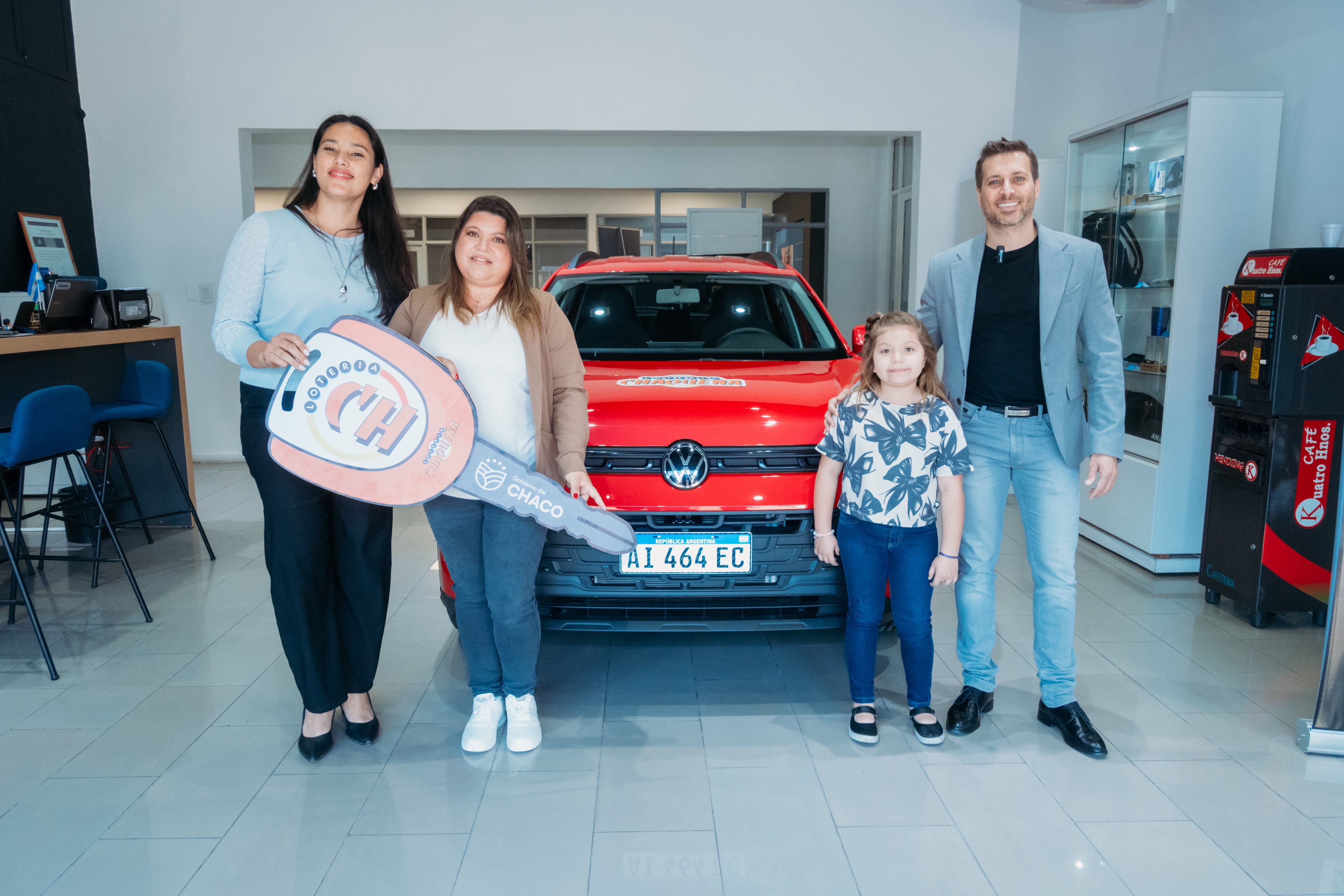 Lotería Chaqueña entregó un Volkswagen Tera 0 km gracias al bono bienal