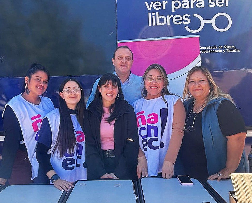 "VER PARA SER LIBRES”: MÁS DE 900 ANTEOJOS ENTREGADOS EN LA PRIMERA SEMANA